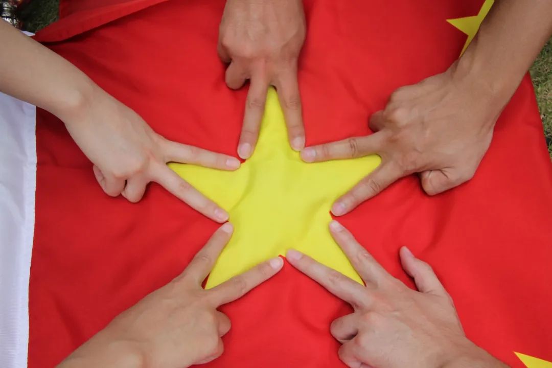 优德8812周年征文丨二等奖《立功新时代 优德88书青春》