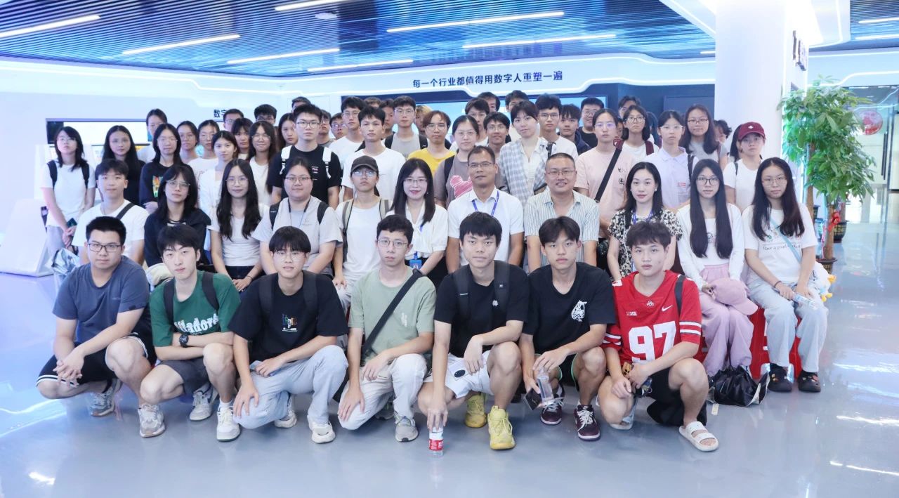 探索未来科技，，共筑智慧桥梁