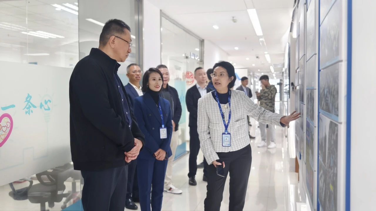 优德88集团｜东菽愿铣墙值赖痴代表团来访，，，，调研数字化转型与智能化生长